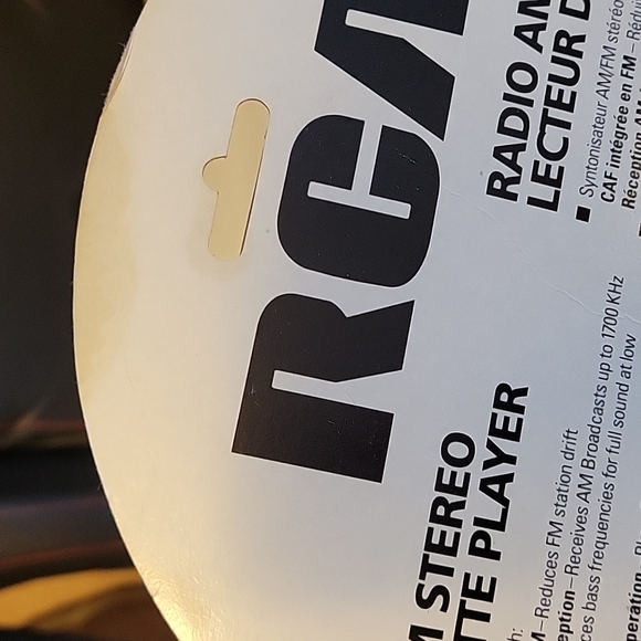 Radio Am/fm stereo cassette player brand new sealed RCA bass booster with head - Picture 6 of 8